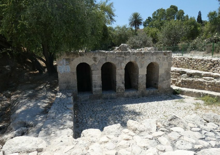 בית הקשתות