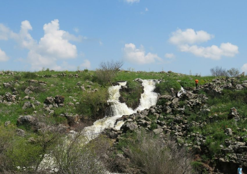 מפלי בזלת עליון