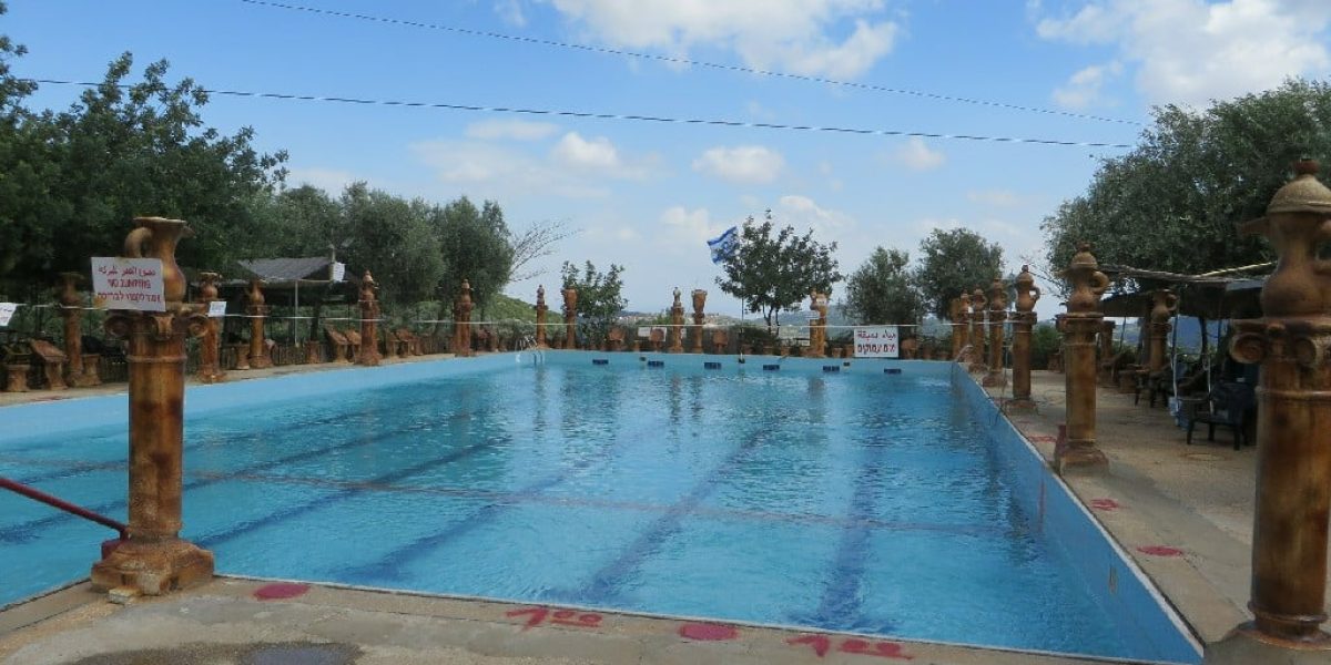 עין הארי – הבריכה הסודית