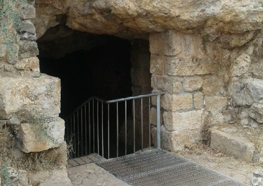 עין צור